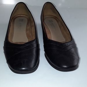 Naturalizer black flats